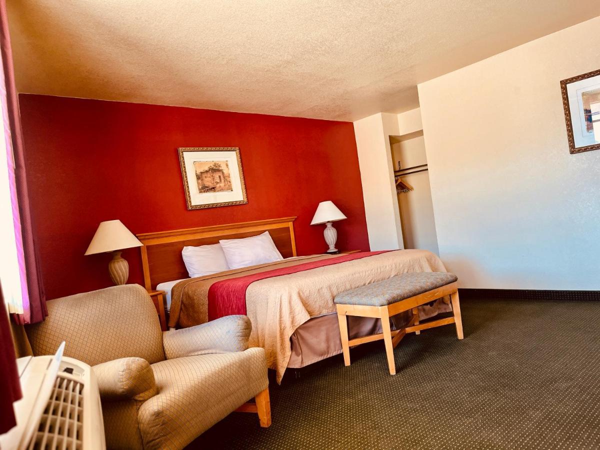 Econo Lodge Del Rio Buitenkant foto