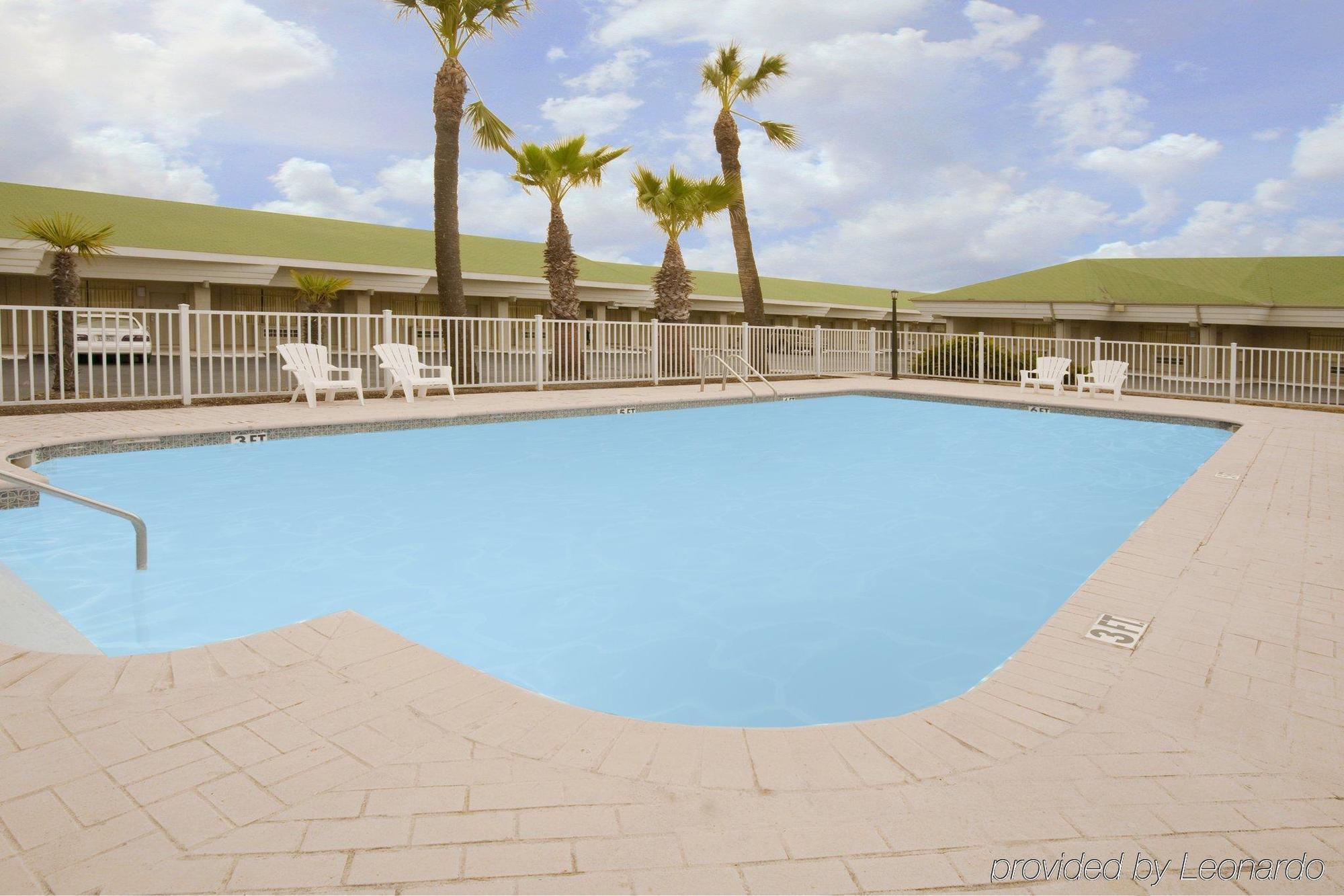 Econo Lodge Del Rio Faciliteiten foto
